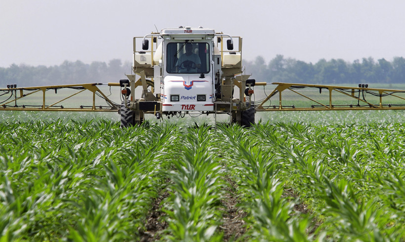Scientist Extends Multi-Million Dollar Challenge To Monsanto To Prove GMO Safety